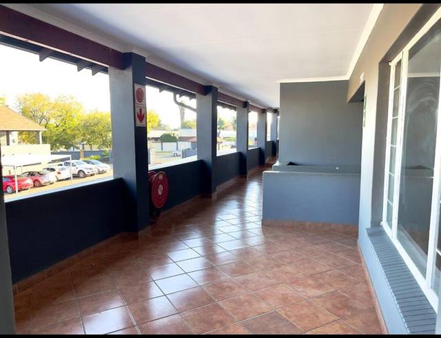 2 BEDROOM APARTMENT FOR SALE IN RAVENSWOOD